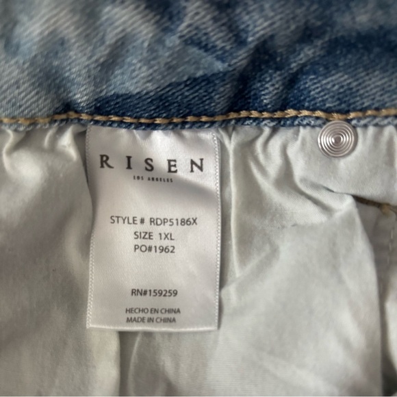 Risen Starlight Blue Ankle Cropped Distressed Jeans. - Picture 8 of 11